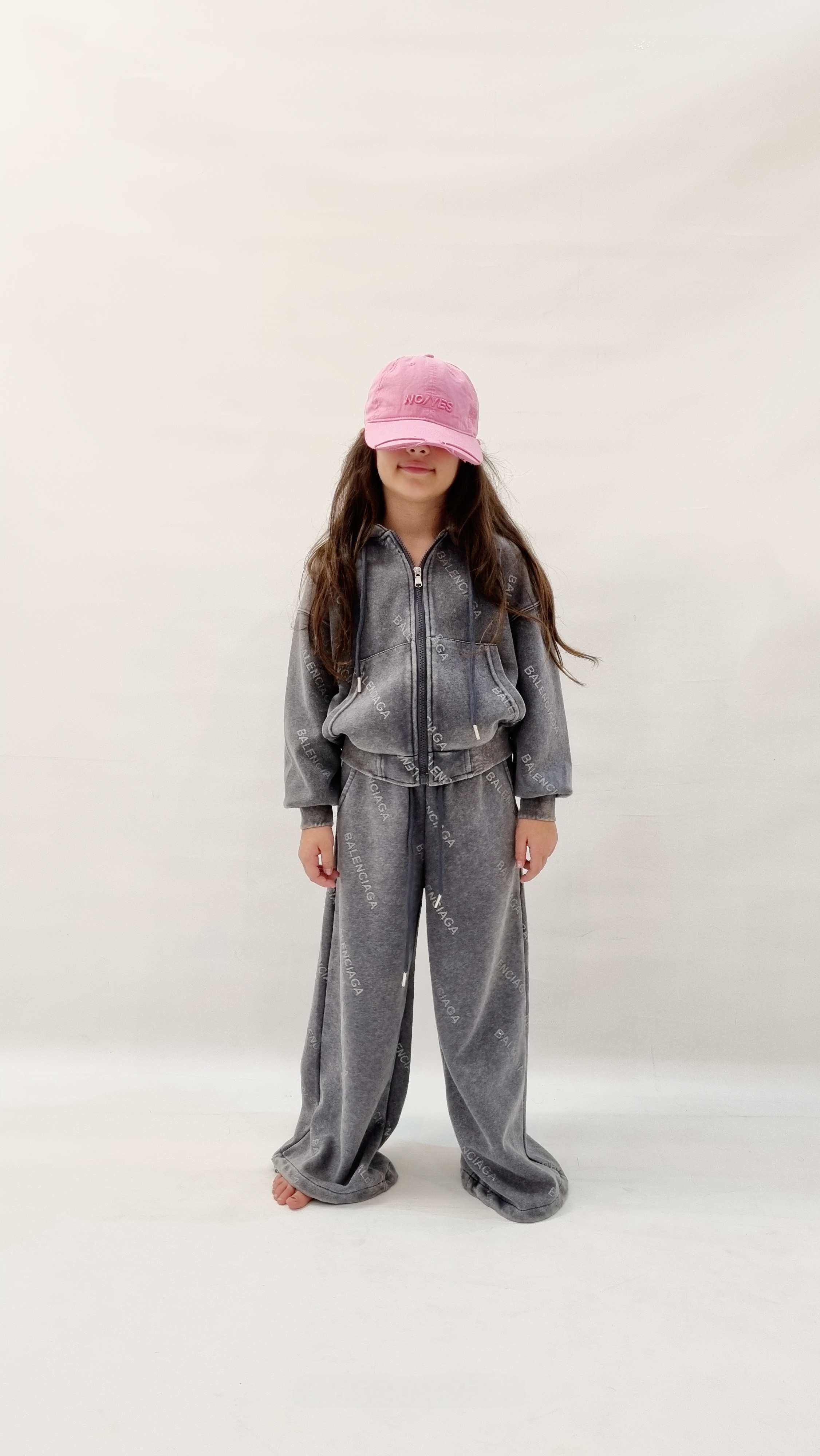 ست سویشرت و شلوار اسپرت سنگشور طوسی دخترانه اکلیل دار