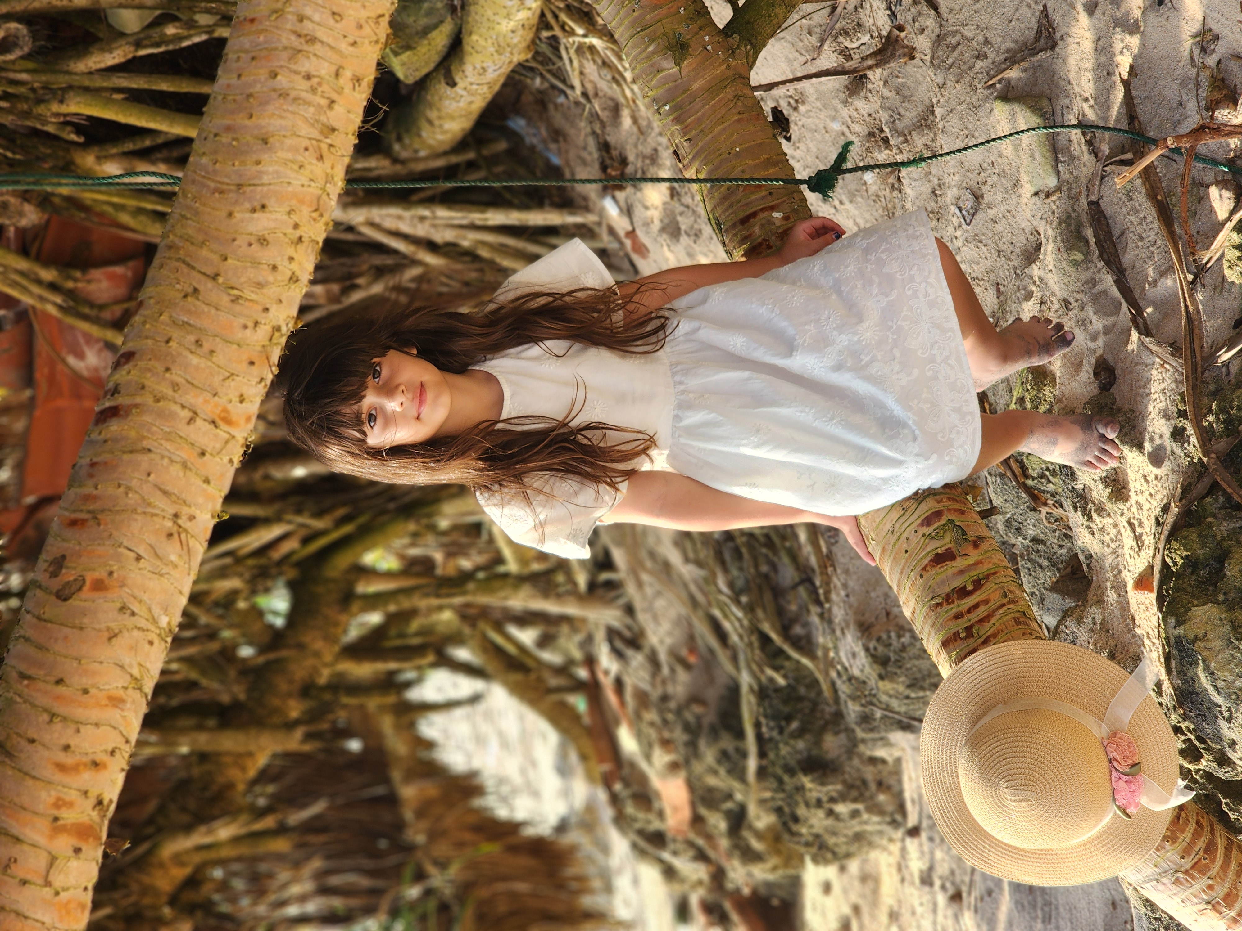 پیراهن دخترانه آستین کوتاه گلدوزی شده